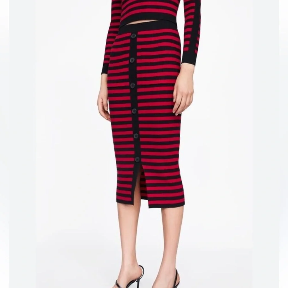 Zara Red and Black Striped Knit Midi Skirt Size Small - Picture 9 of 12